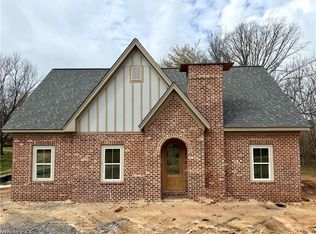 124 Shady Brook Ln, Lewisville, NC 27023