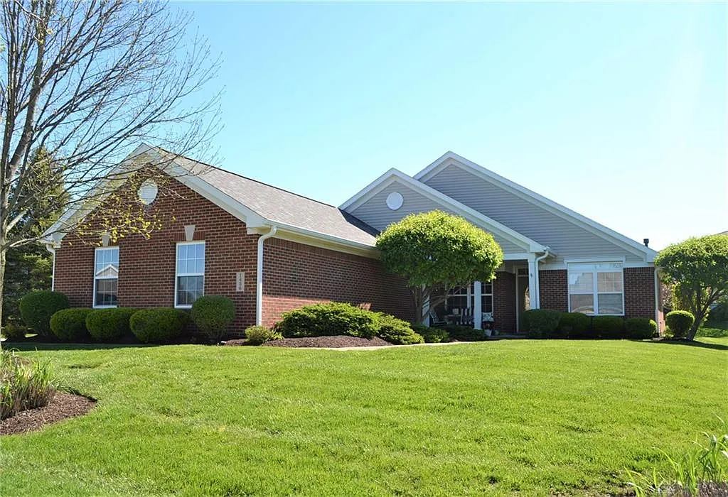 1436 Highland Ln photo 1