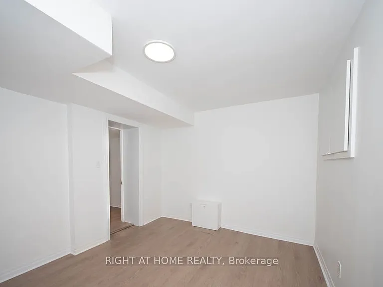 35 Echoridge Dr #BASEMENT — Photo 23
