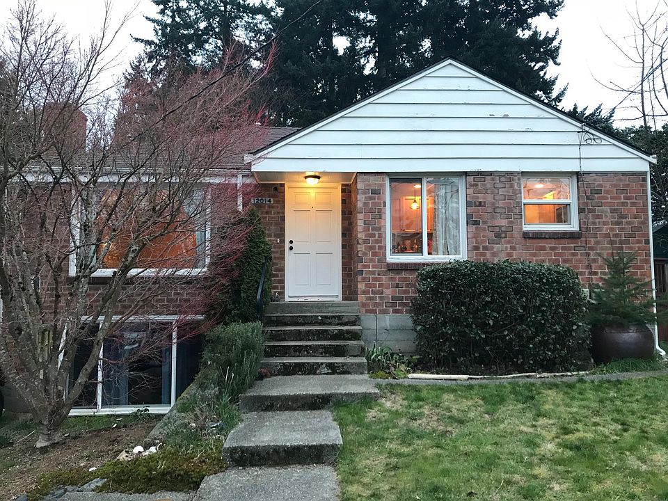 Beautiful Brick Craftsman 