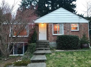 12014 5th Ave NE #A, Seattle, WA 98125