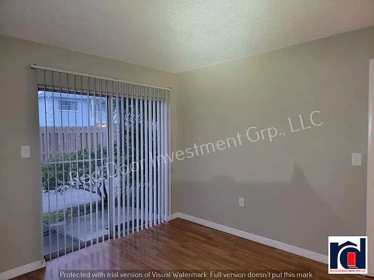 Move In Special 1 & 2 Bedrooms Available Minutes from the River — Photo 12
