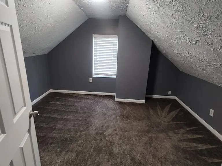 2721 Hyde Park Ave #2 — Photo 14