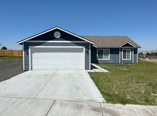363 Cardinal Pl, Umatilla, OR 97882