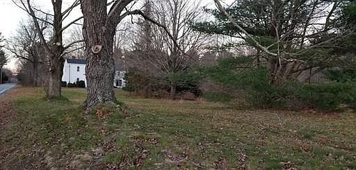 4th image of 46 Garden St