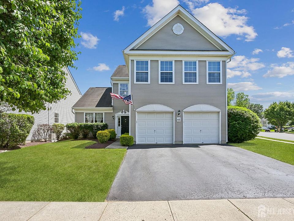 1st image of 46 Baltusrol Dr