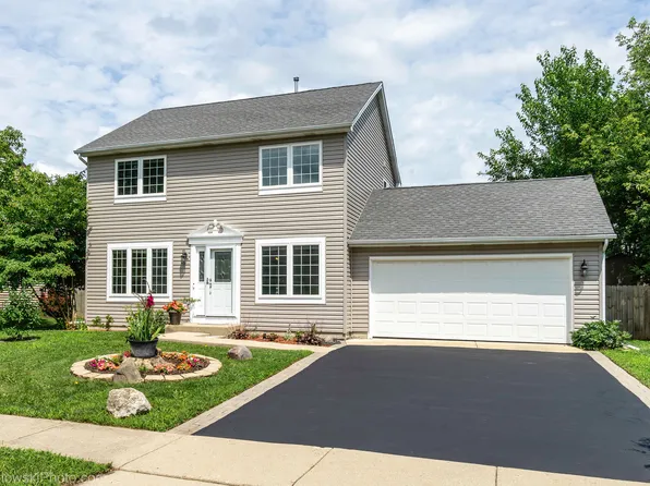 2004 Pine Dr, McHenry, IL 60051