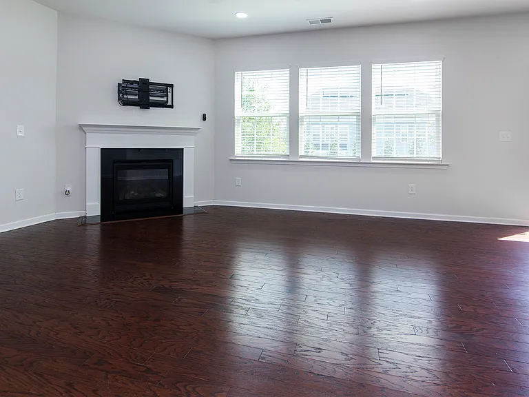 913 Ashton Oak Ct — Photo 13