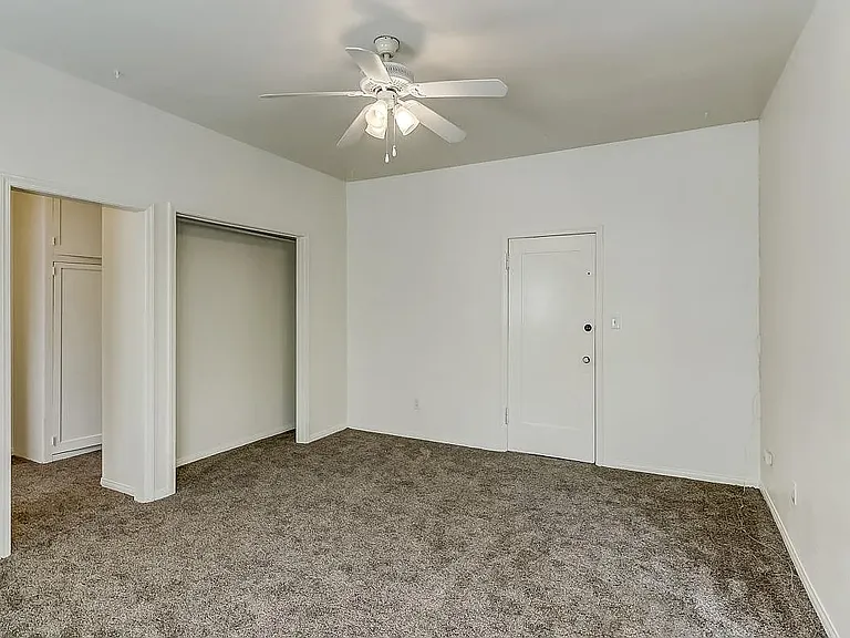 331 Cajon St #I — Photo 8