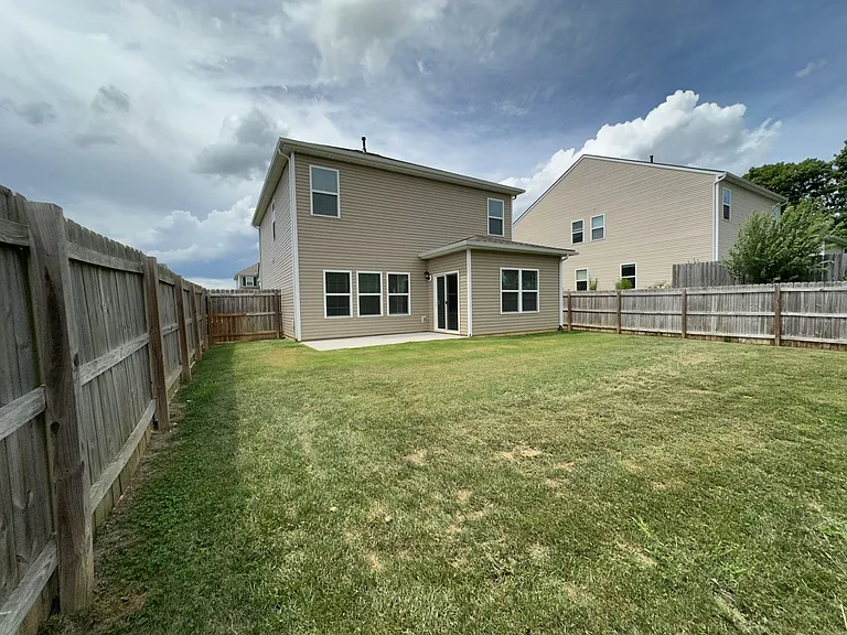 1105 Beacon Rd — Photo 33