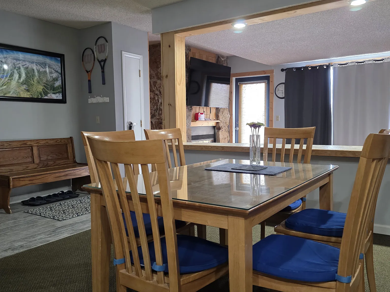 2 bed, 1.5 bath, 867 sqft, $2,150 — Photo 2