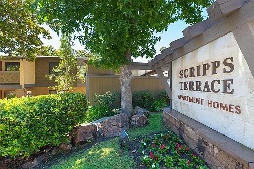 Elan - Scripps Terrace Photo 1