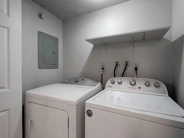 1501 Living Desert Dr #D — Photo 12