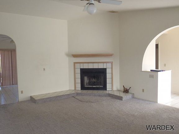 2nd image of 3335 Hilldale Dr