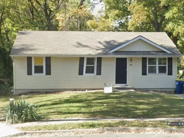 15 Brooks Ct, Liberty, MO 64068