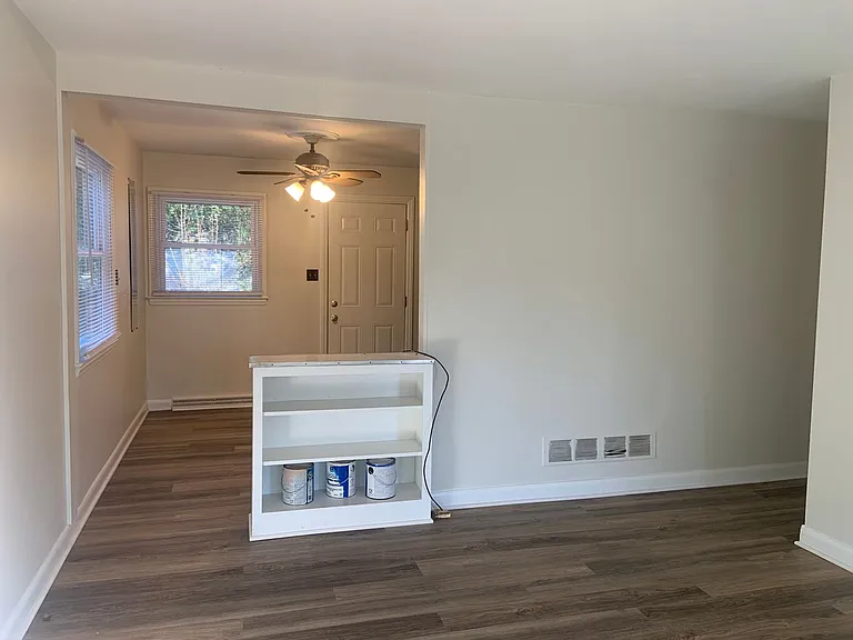 1409 Caldwell St — Photo 3