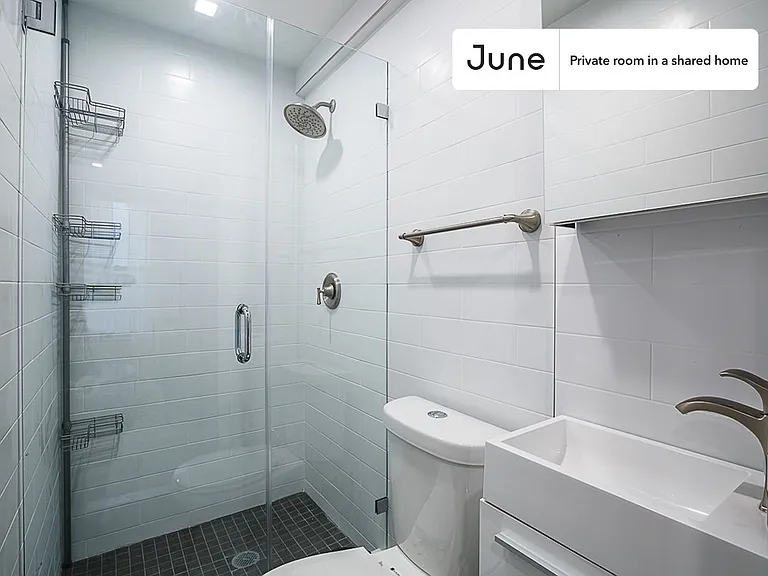 944 Columbus Ave #B — Photo 9