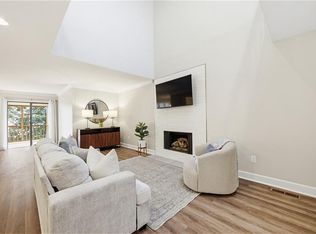 1210 Brookhaven Woods Ct NE, Atlanta, GA 30319