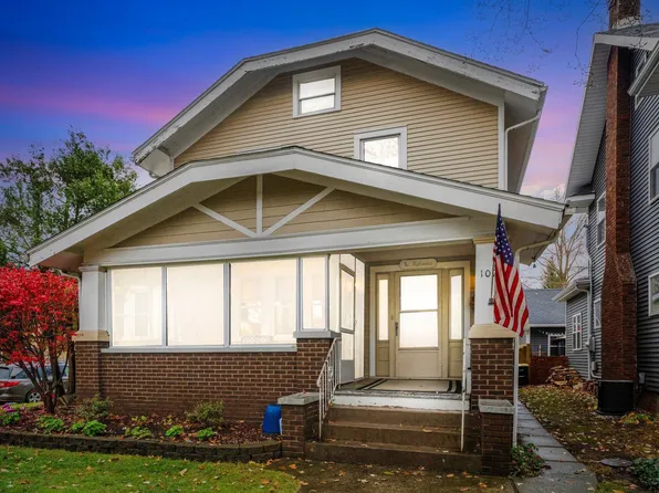 1020 W Oakdale Dr, Fort Wayne, IN 46807