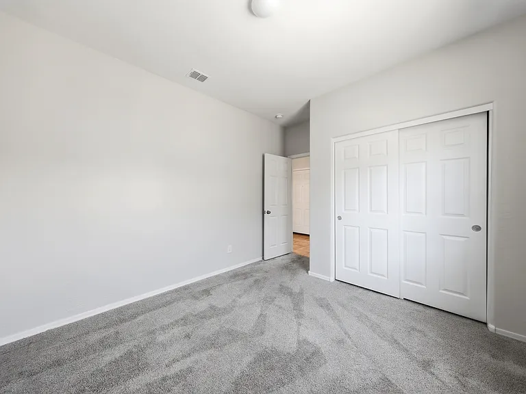 43721 W Acacia Ave — Photo 15