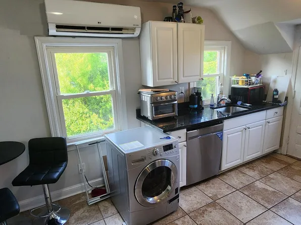 1227 N Utah St, Arlington, VA