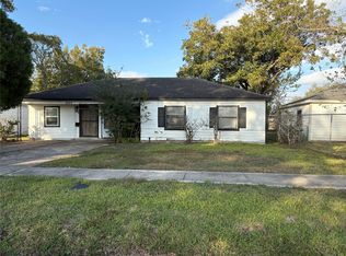 5225 Longmeadow St, Houston, TX 77033