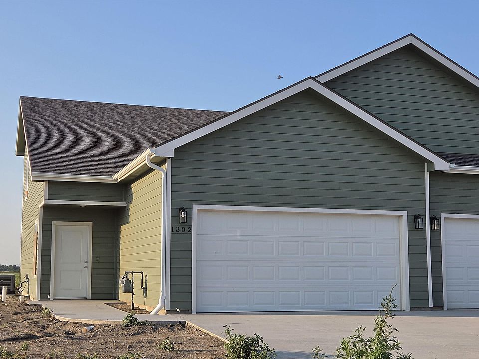 1st image of 1302 Steve Hawley Ln