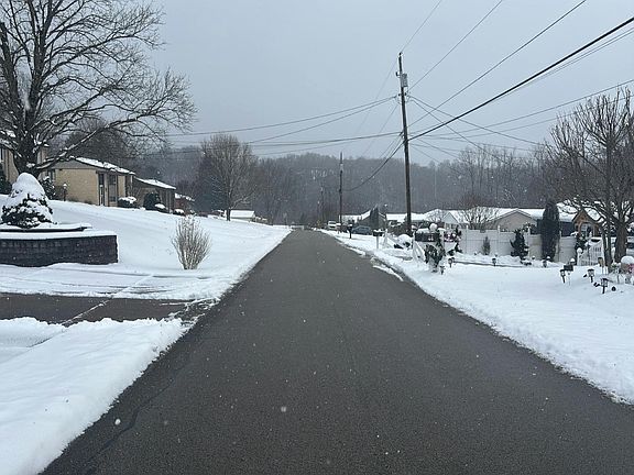 4th image of 48 Blair Rd