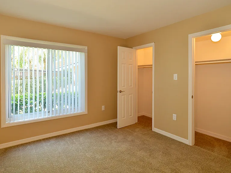 Alta Mar at Broadwater Apartments — Photo 11