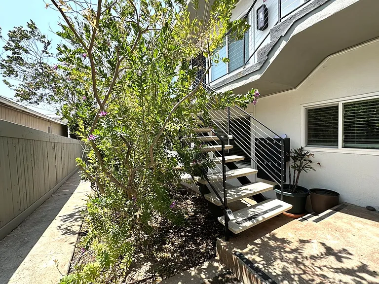 4460 Mississippi St #2 — Photo 17