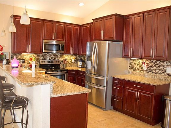 2nd image of 508 Hibiscus Cove Dr