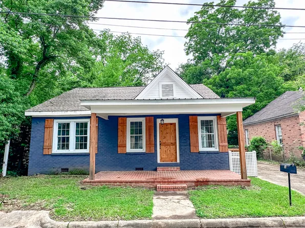 418 9th St S, Columbus, MS 39701