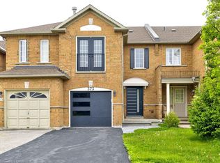 373 Ravineview Way, Oakville, ON L6H6S5