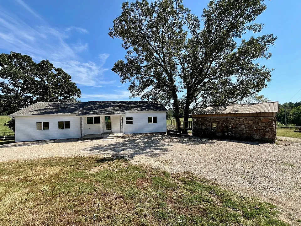 82 Koppelmann Ln