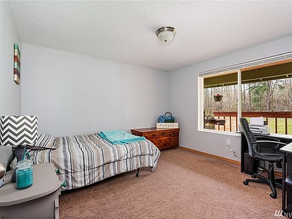 5th image of 186 Cougar Ln