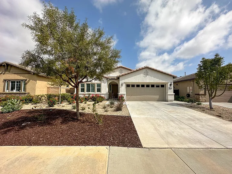 26318 Desert Rose Ln — Photo 3