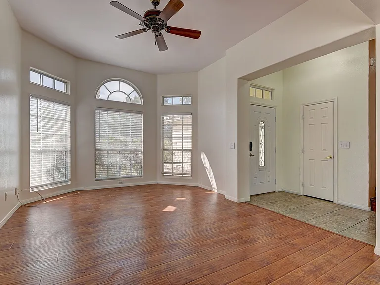 7928 Villa Finestra Dr — Photo 5