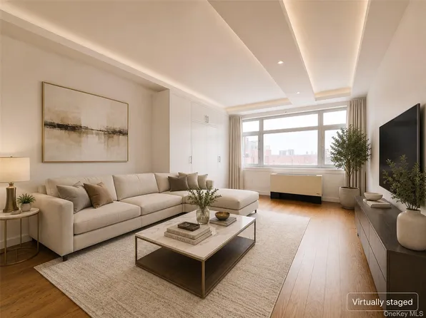 4022 College Point Boulevard #9P, Flushing, NY 11354