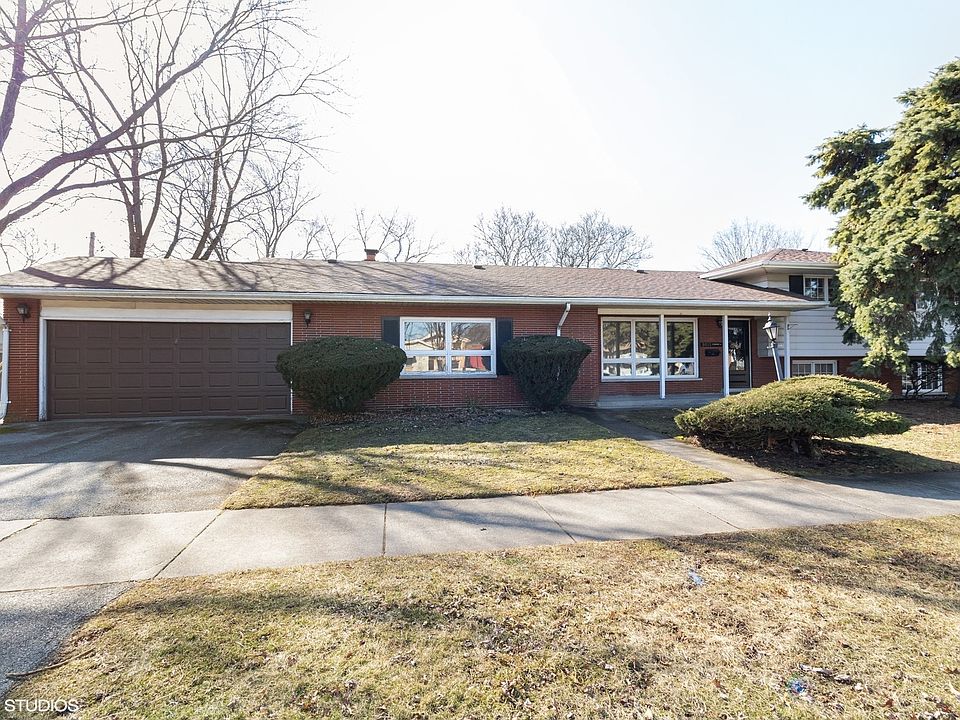 1st image of 9901 S Kenton Ave