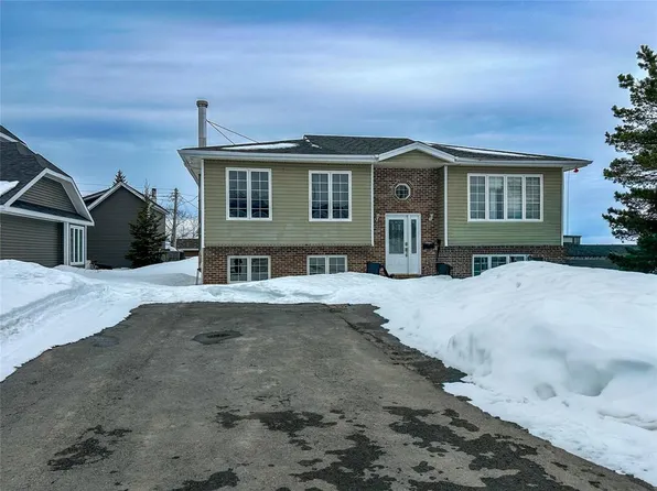 2 Henley Street, Gander, NL A1V2P7