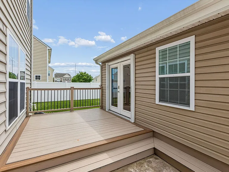 42 Kilverstone Way — Photo 34