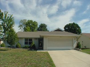 3295 W Rockwood St, Springfield, MO 65807