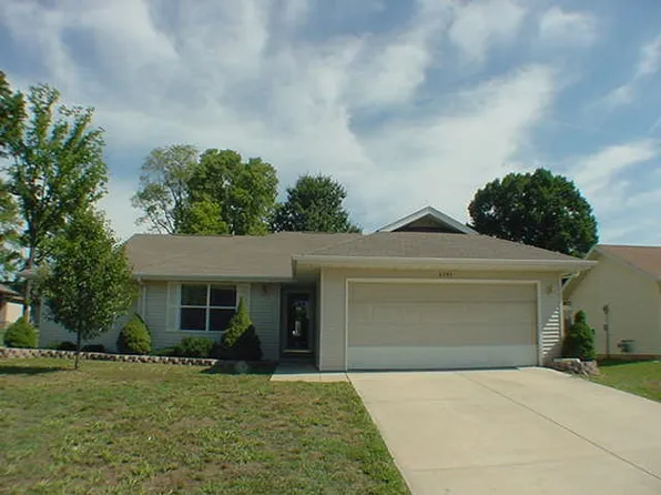 3295 W Rockwood St, Springfield, MO 65807
