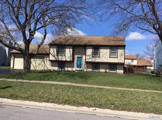 6400 Millbrook Rd, Maumee, OH 43537