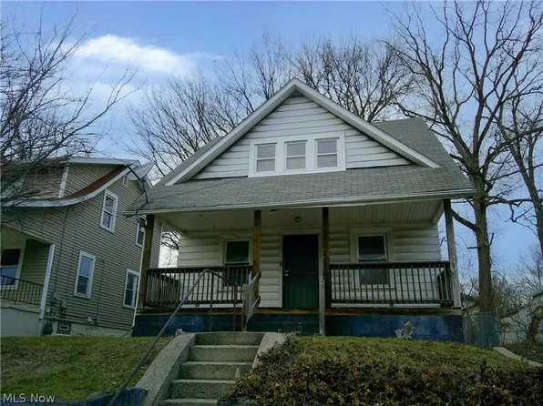 815 Longview Ave, Akron, OH 44307