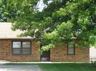 306 S Walker St, Pleasant Hill, MO 64080