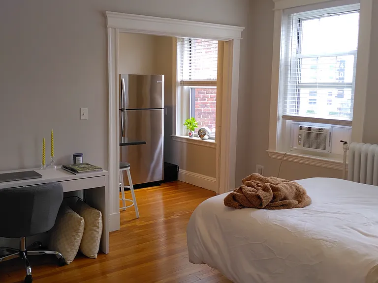 114 Riverway #20 — Photo 4