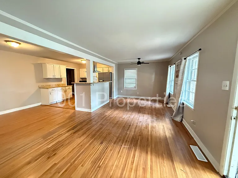 4850 Flamingo Rd — Photo 7