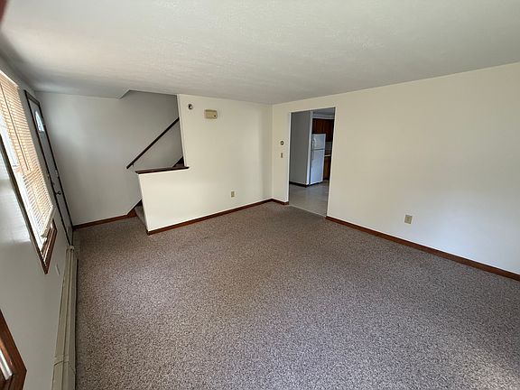 3rd image of 1319 Forest Ave