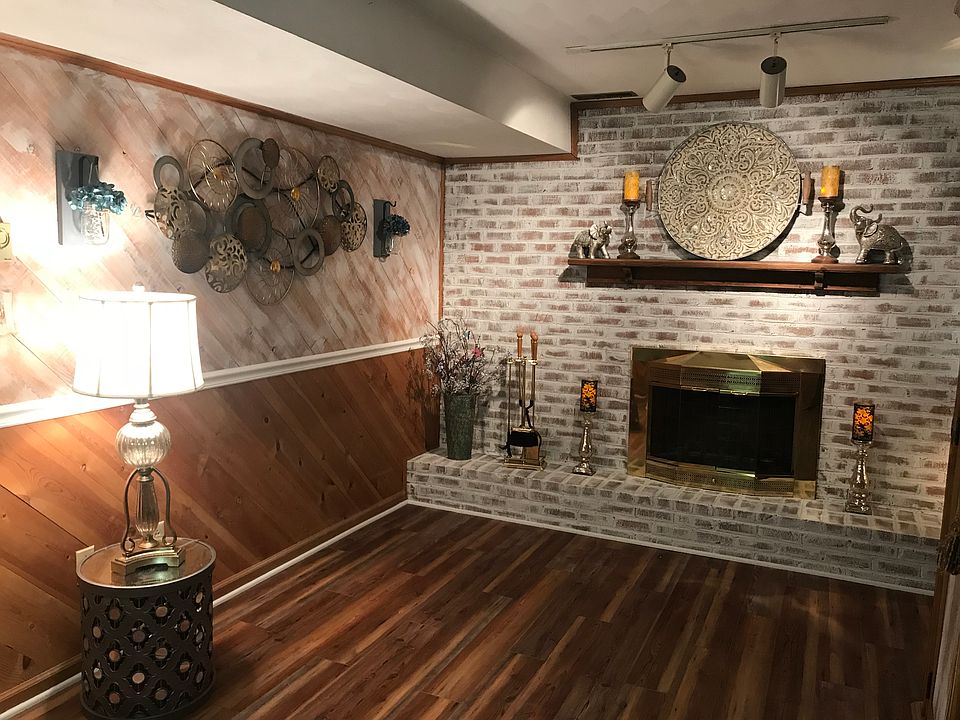 2nd image of 4025 Crawford Rd